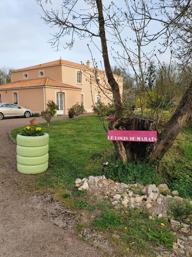 Le Logis Du Marais Bed and Breakfast Les Magnils-Reigniers Eksteriør billede