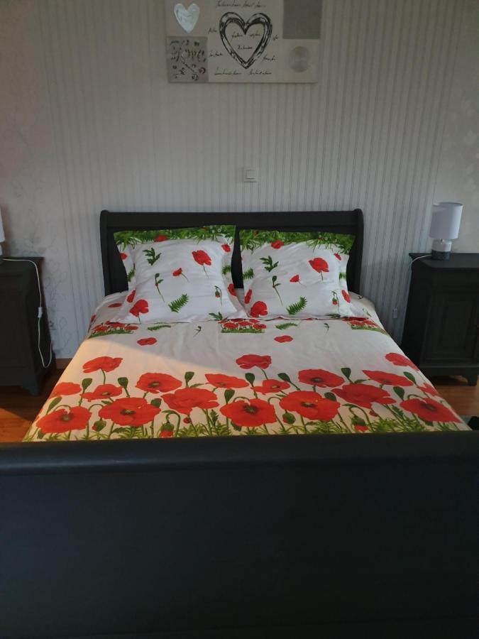 Le Logis Du Marais Bed and Breakfast Les Magnils-Reigniers Eksteriør billede